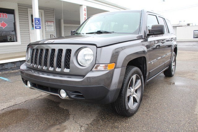 2016 Jeep Patriot — rear three-quarter view