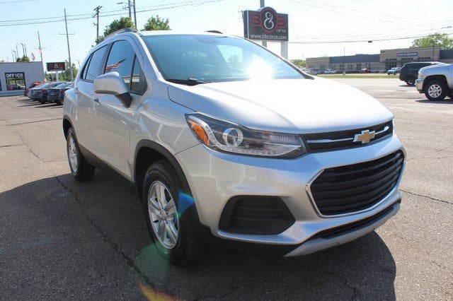 2021 Chevrolet Trax LT in Silver Ice Metallic — front three-quarter view